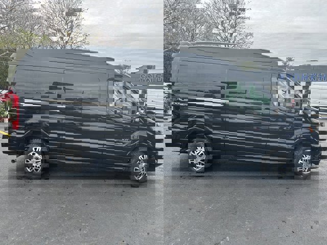 Used 2024 Ford Transit 150 Low Roof AWD image 4