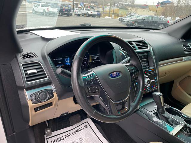 Used 2016 Ford Explorer Limited image 19