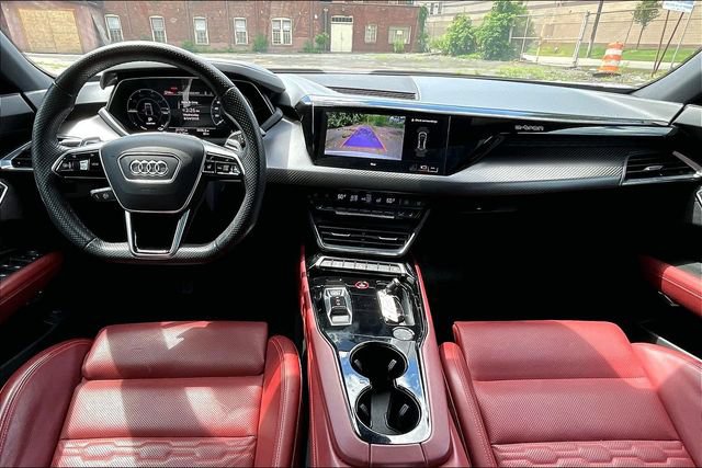 Certified 2023 Audi e-tron GT Premium Plus w/ Performance Package AWD/4WD image 15