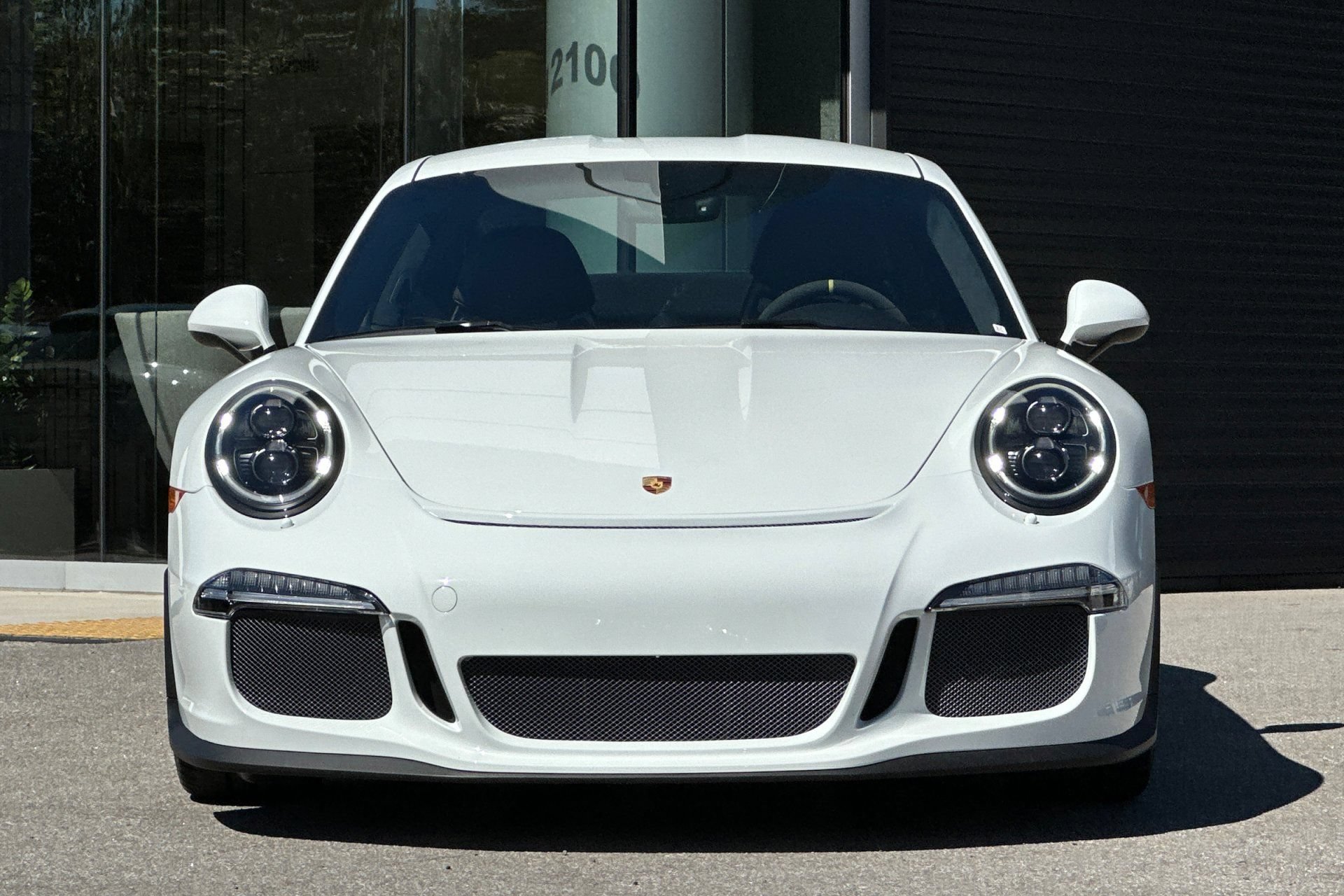 Certified 2016 Porsche 911 R RWD image 11
