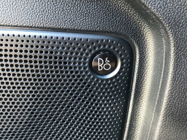 Used 2020 Ford Escape Titanium image 32