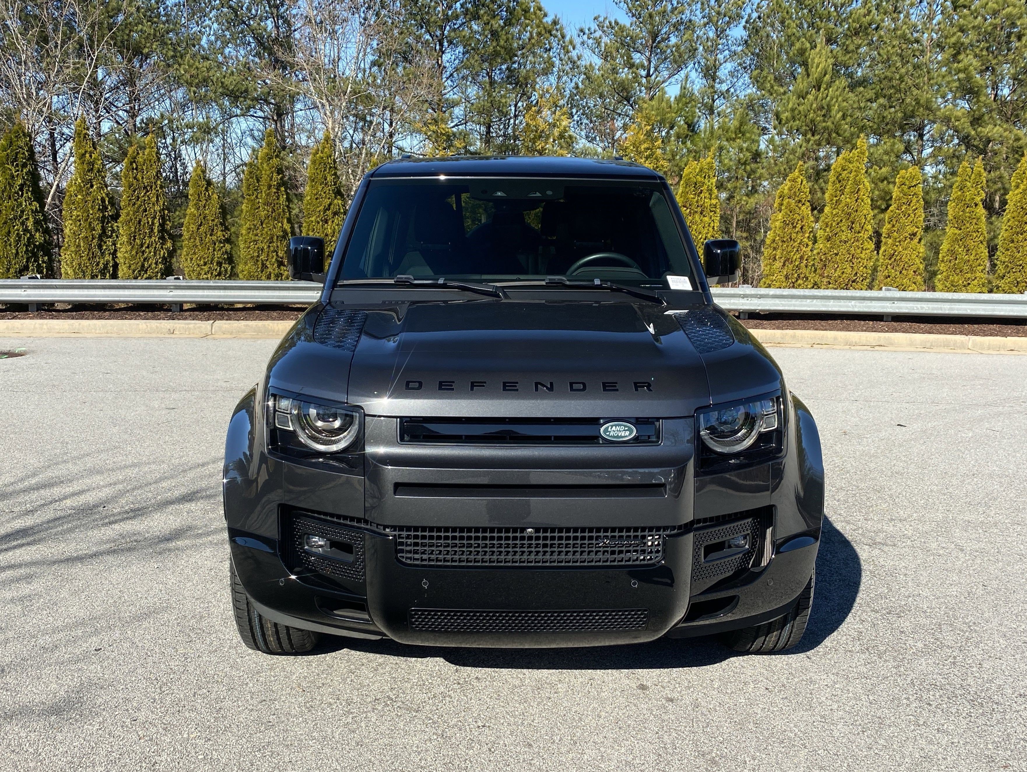 Used 2023 Land Rover Defender 130 X-Dynamic SE image 11