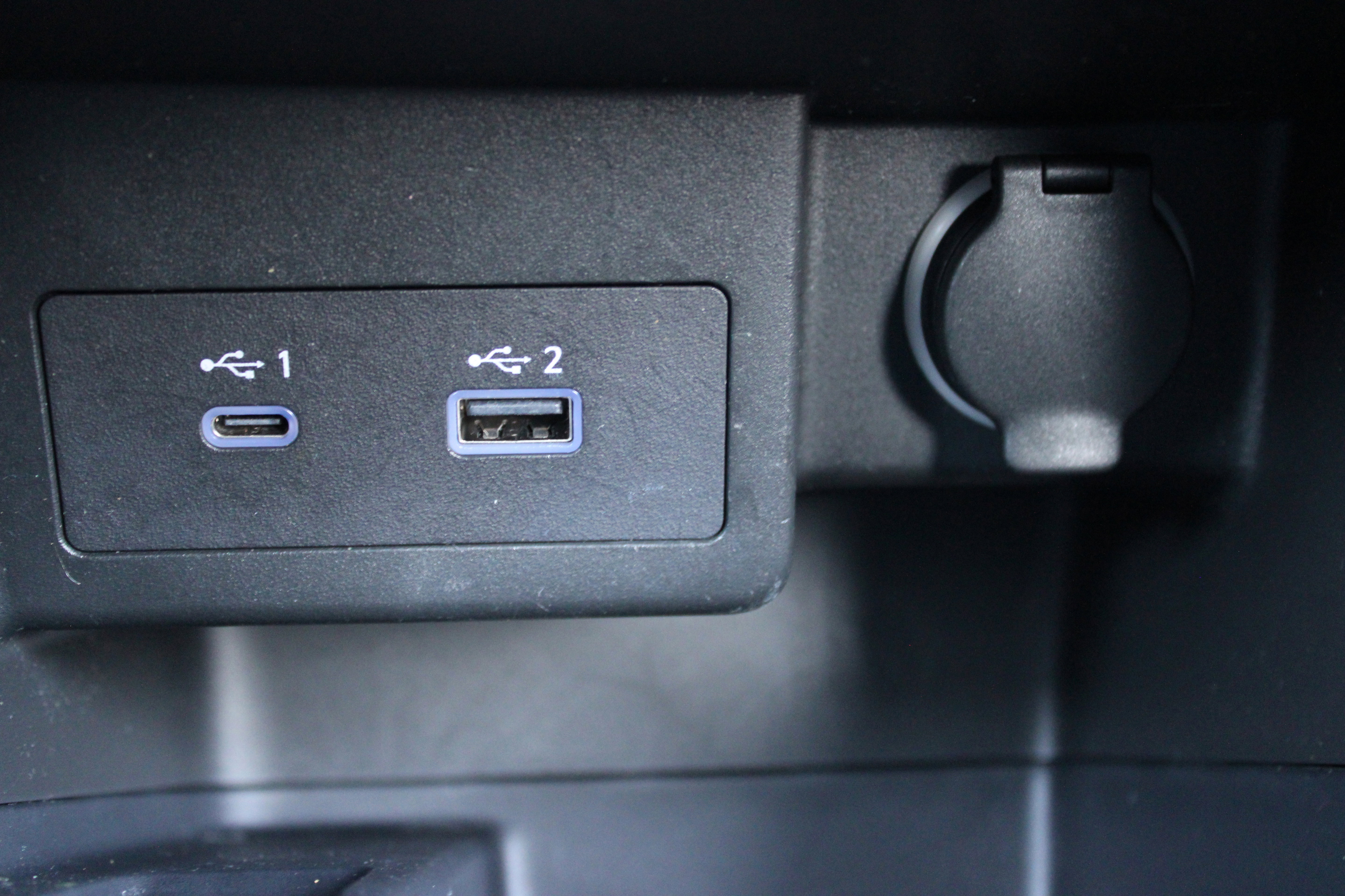 Certified 2021 Nissan Kicks SV image 18