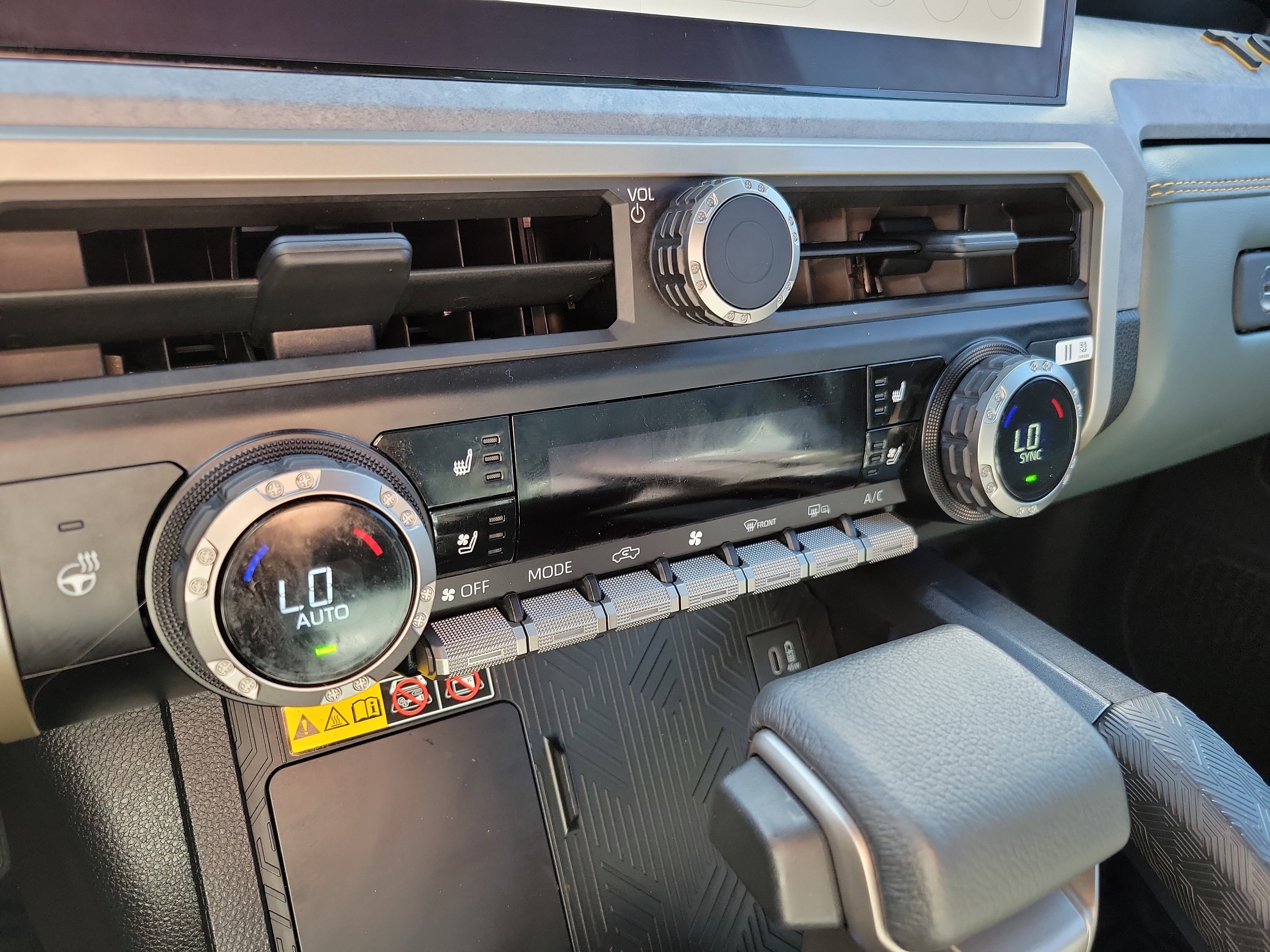 Certified 2024 Toyota Tacoma Trailhunter image 33