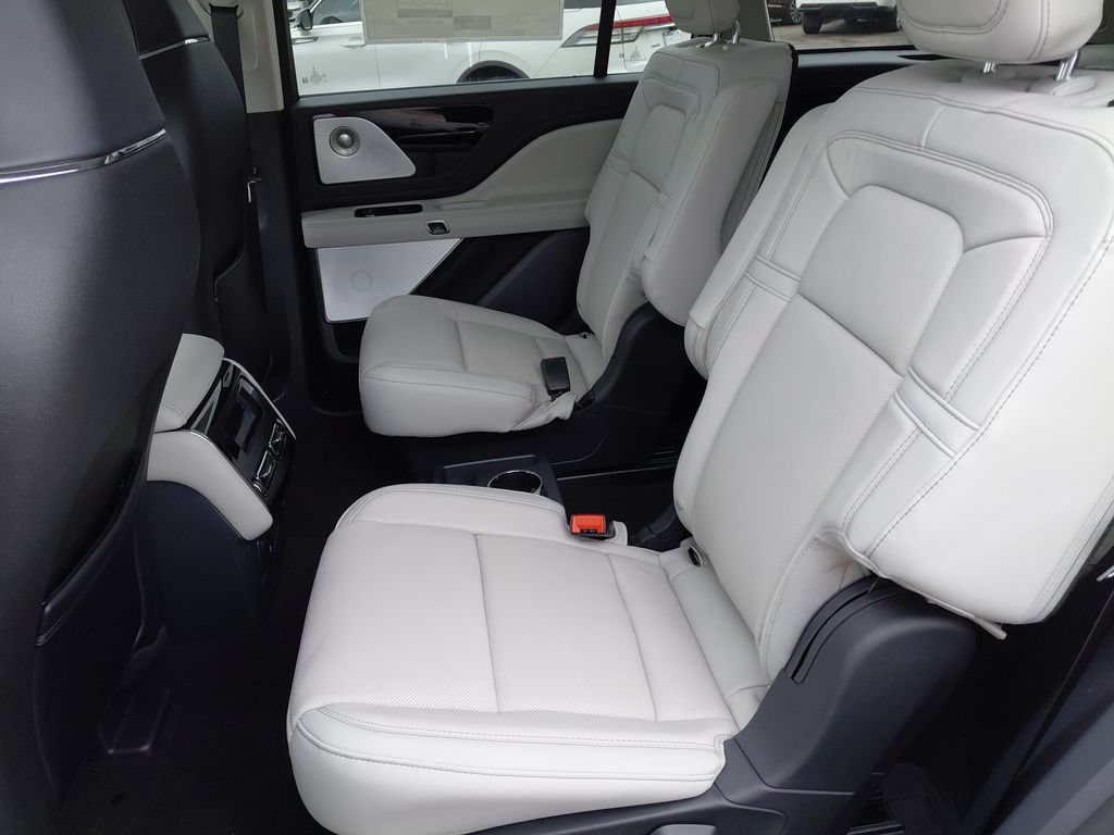 New 2026 Lincoln Aviator Reserve w/ Luxury Package AWD/4WD image 52
