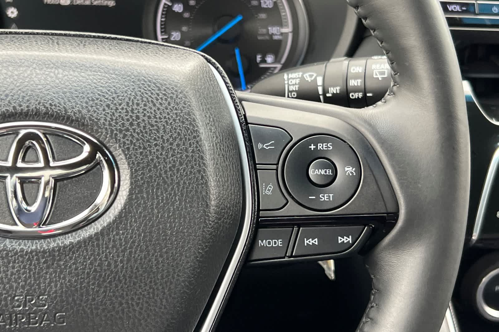 Certified 2023 Toyota Venza XLE AWD/4WD image 27