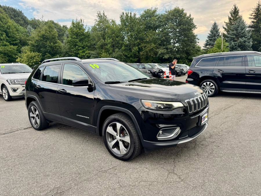 Used 2019 Jeep Cherokee Limited image 3