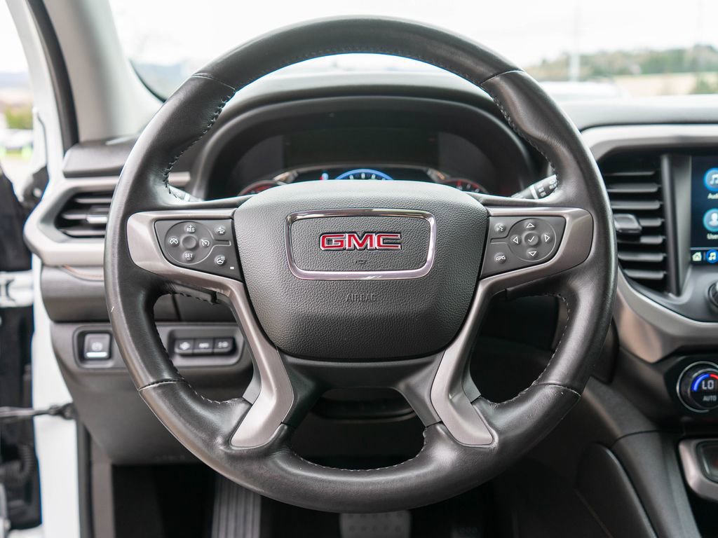 Used 2021 GMC Acadia AT4 w/ Technology Package image 18