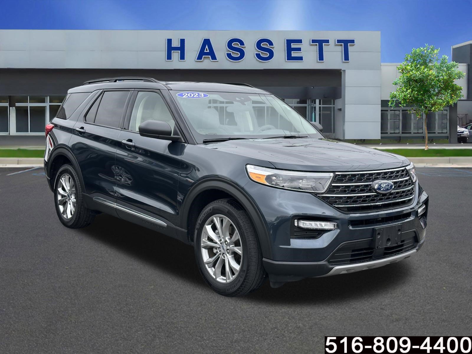 Used 2023 Ford Explorer XLT w/ Equipment Group 202A AWD/4WD image 1