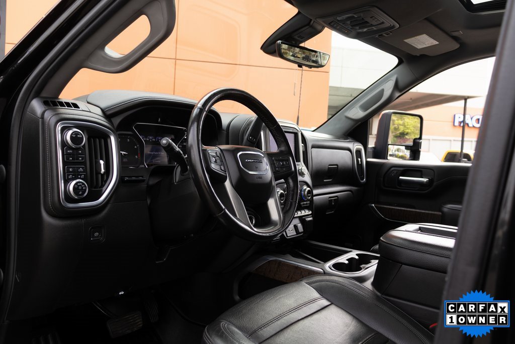 Used 2022 GMC Sierra 2500 Denali w/ Denali Black Diamond Edition image 15