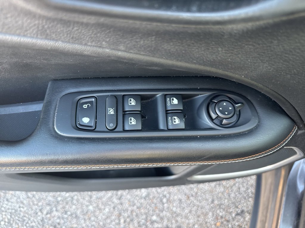 Used 2019 Jeep Compass Latitude image 13