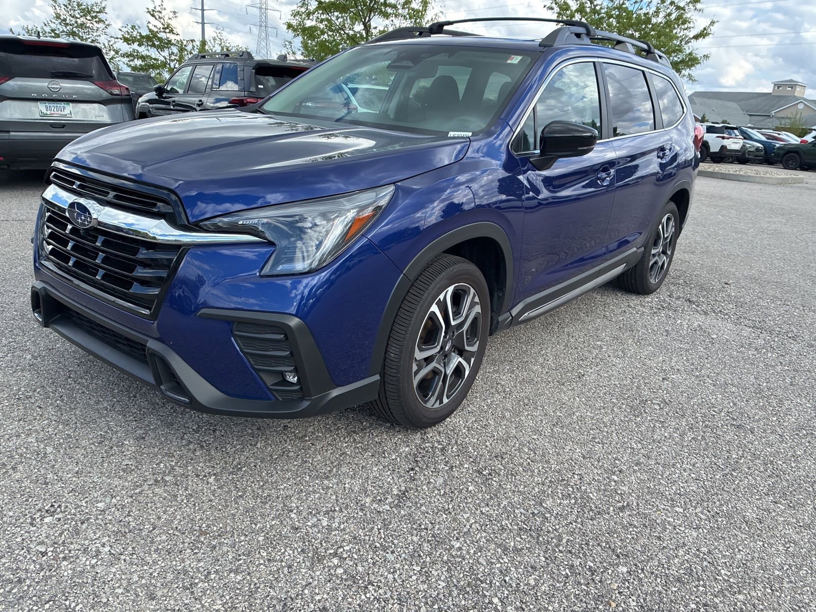 Used 2026 Subaru Ascent Limited AWD/4WD image 2