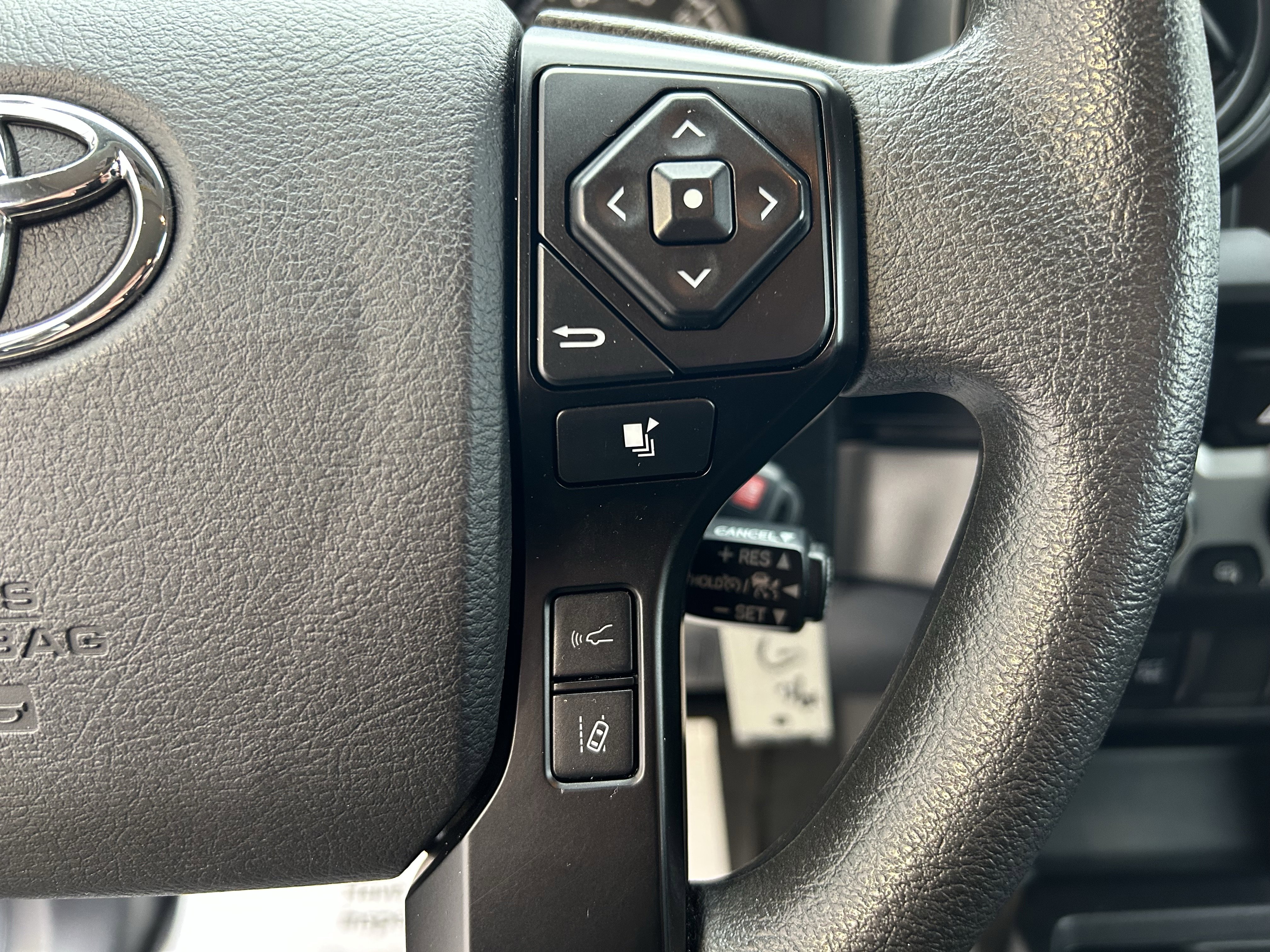 Used 2022 Toyota Tacoma SR image 22