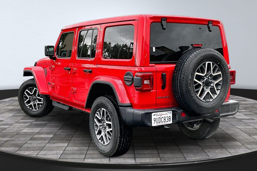 Used 2026 Jeep Wrangler Unlimited Sahara AWD/4WD image 20