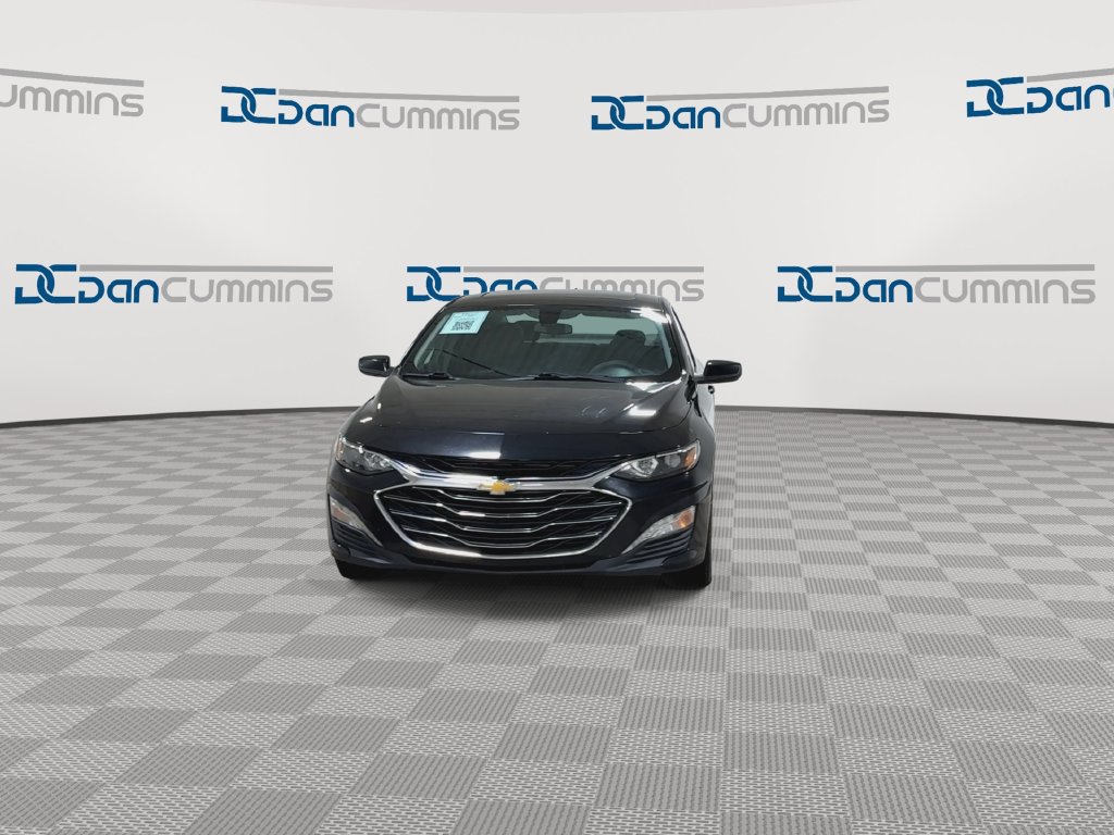 Used 2021 Chevrolet Malibu LT FWD image 3