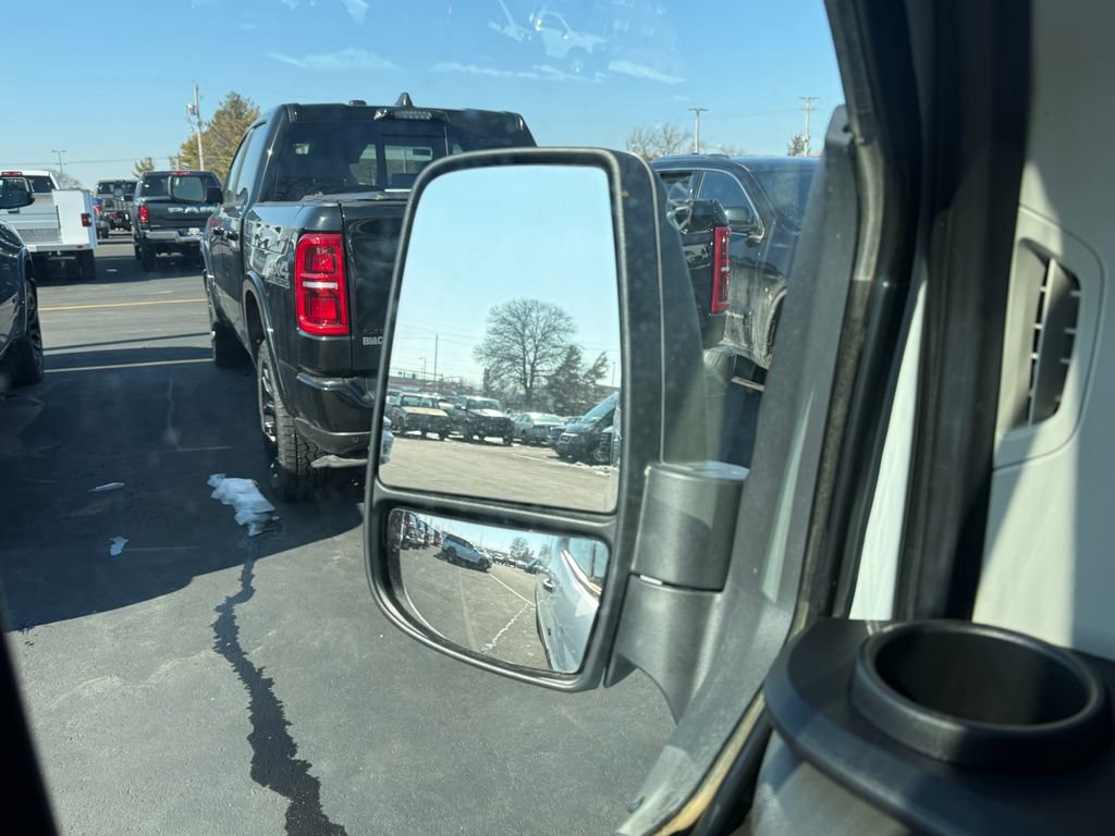 Used 2023 Ford Transit 350 XLT image 21