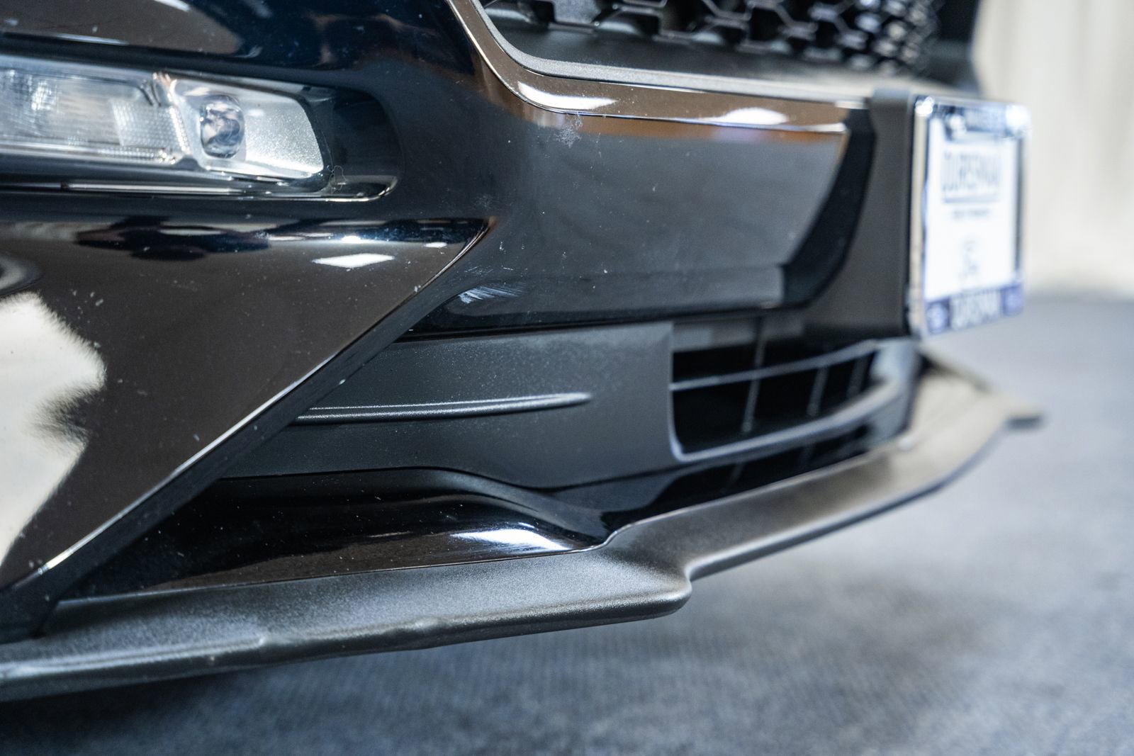 Used 2019 Ford Mustang Premium w/ Ecoboost Performance Package image 17