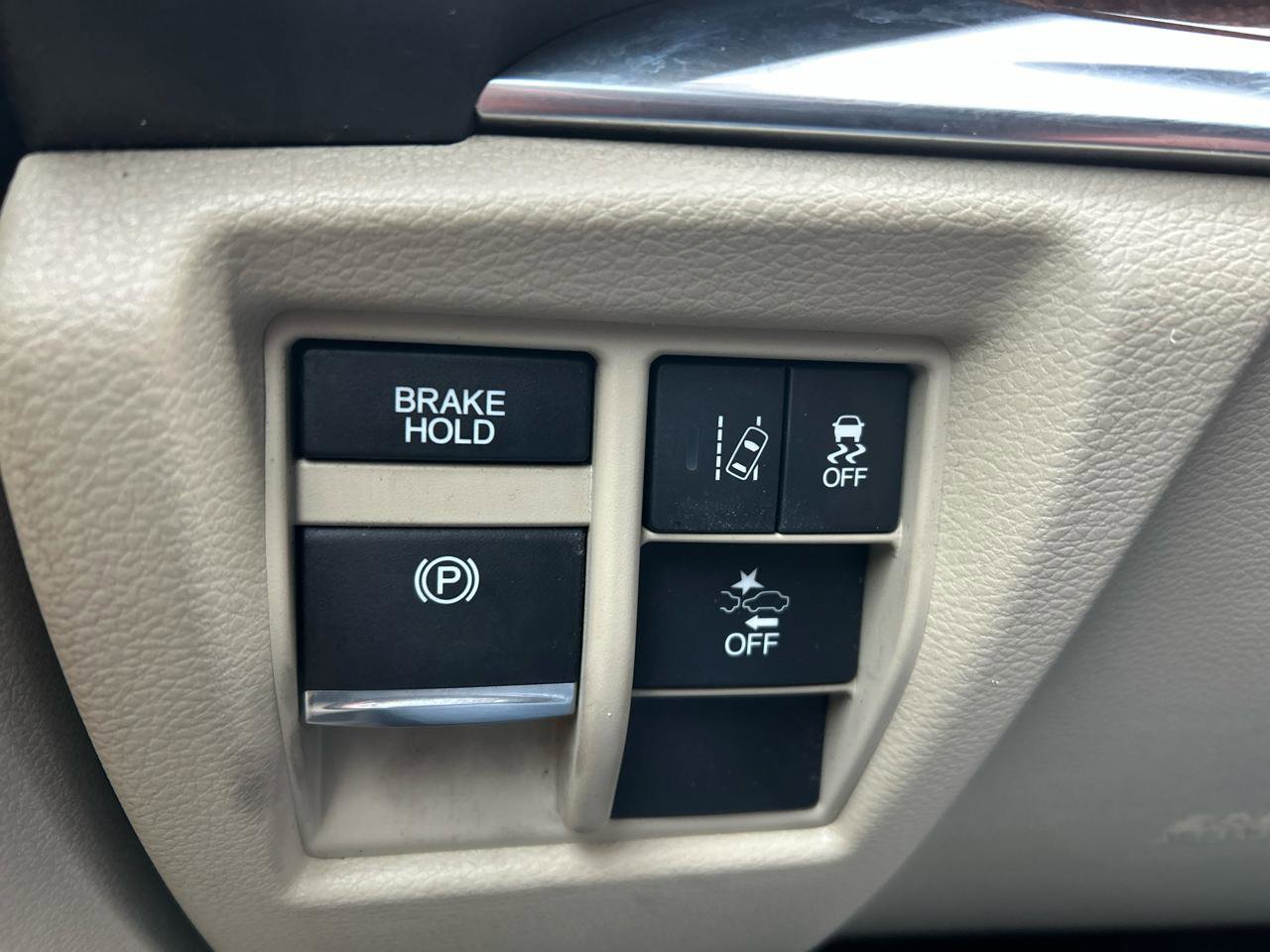 Used 2017 Acura MDX SH-AWD image 10