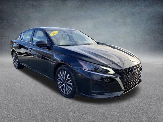 Used 2025 Nissan Altima 2.5 SV image 24