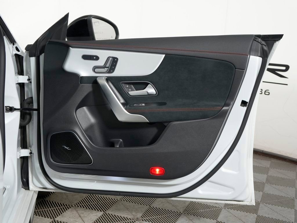 Certified 2024 Mercedes-Benz CLA 35 AMG 4MATIC image 31