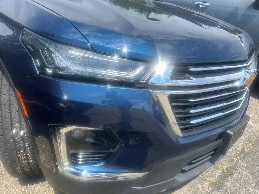 Used 2023 Chevrolet Traverse LT AWD/4WD image 4