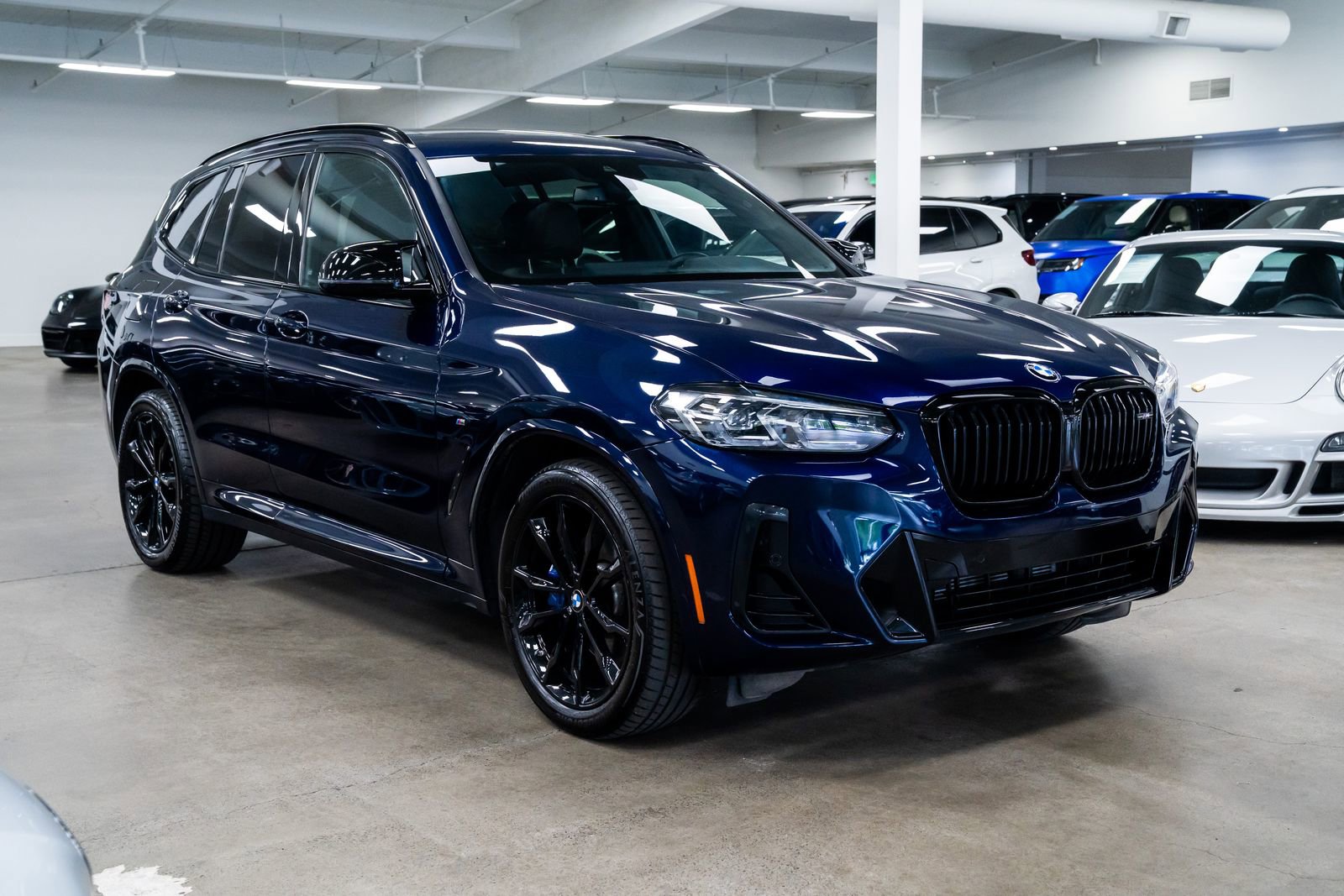 Used 2022 BMW X5 M50i AWD/4WD image 25