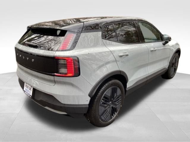 New 2026 Volvo EX30 Cross Country Ultra image 7
