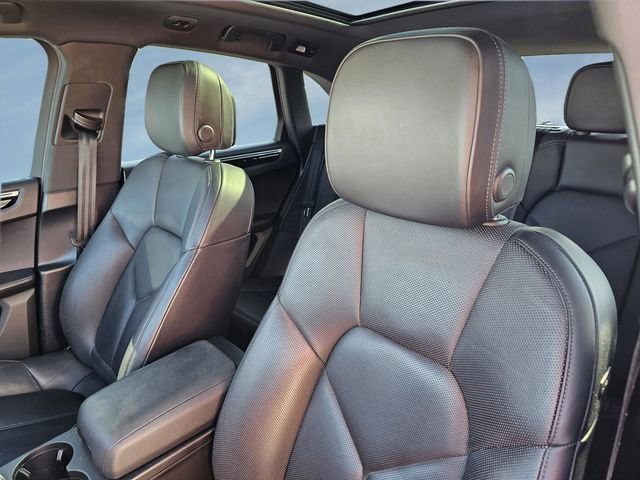 Used 2021 Porsche Macan image 17