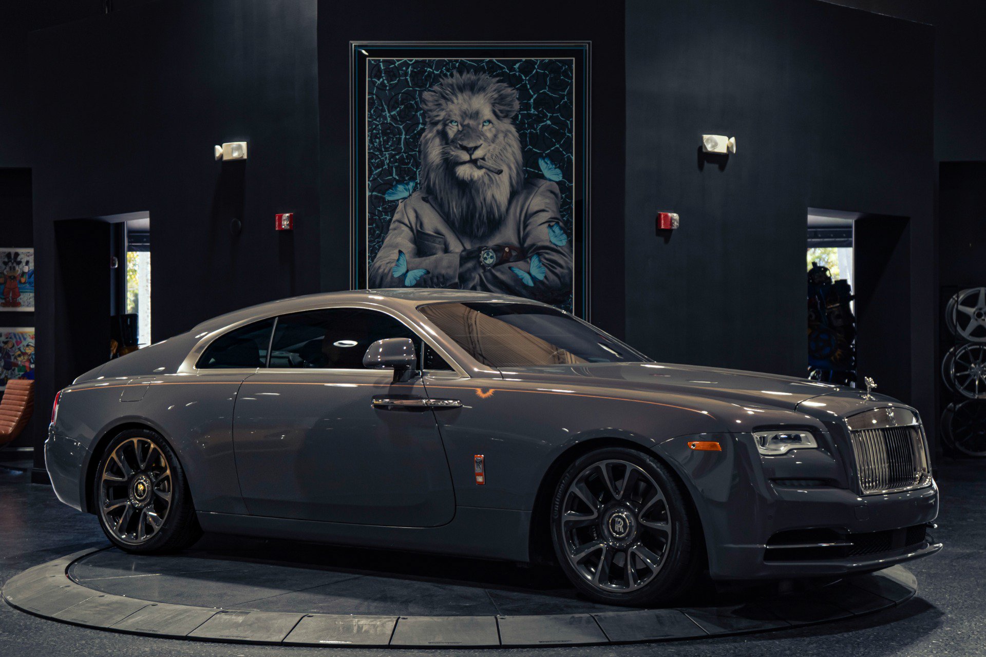 Used 2018 Rolls-Royce Wraith RWD image 9