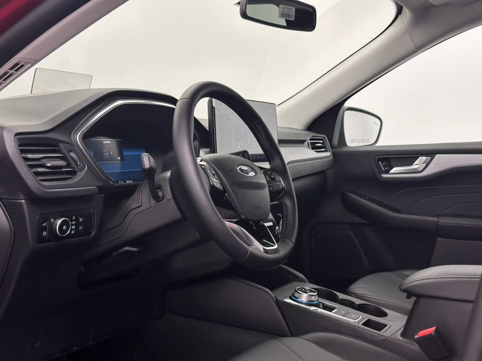New 2025 Ford Escape SE w/ PHEV Premium Package FWD image 14