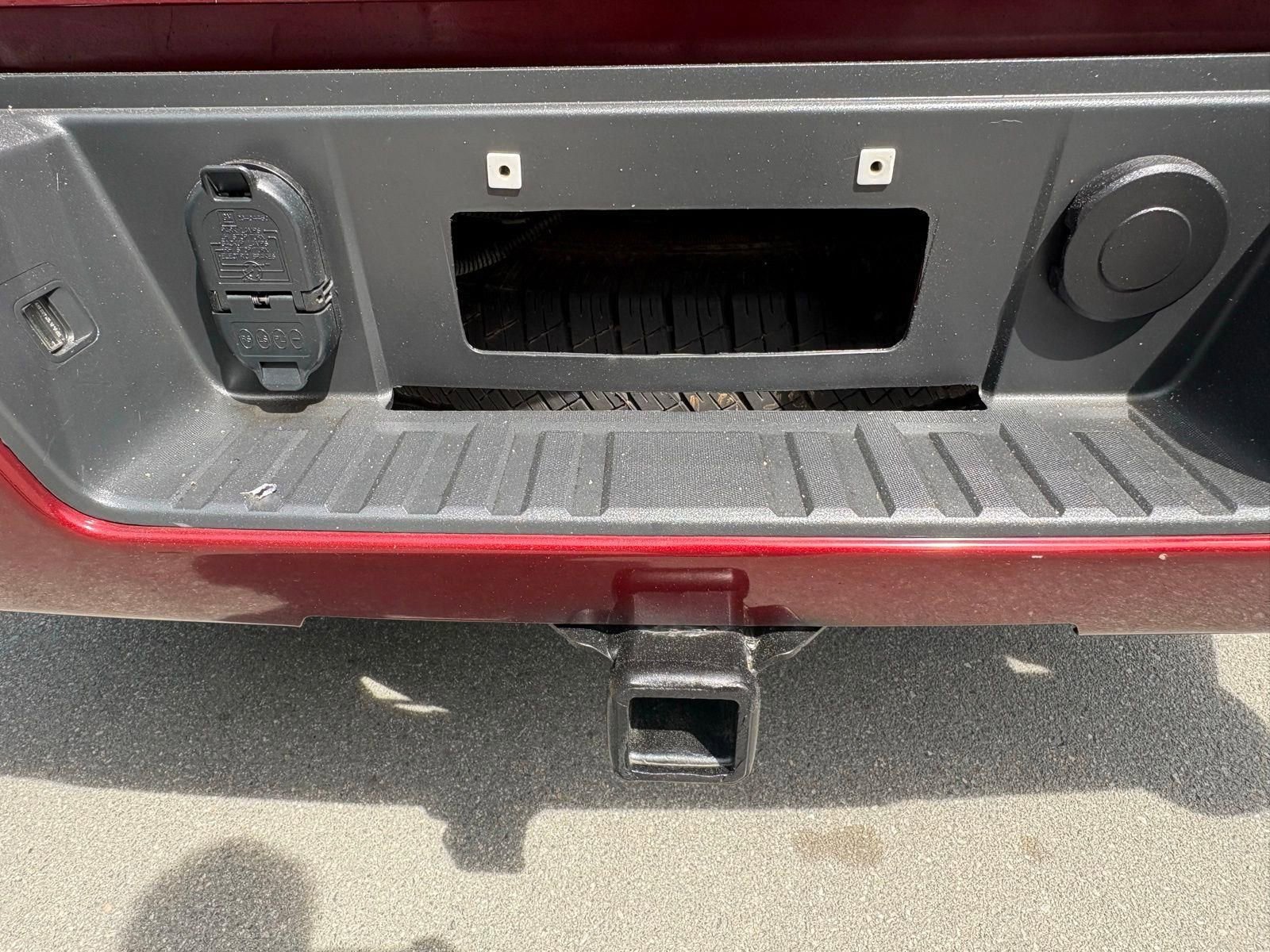 Used 2017 Chevrolet Silverado 1500 High Country image 13