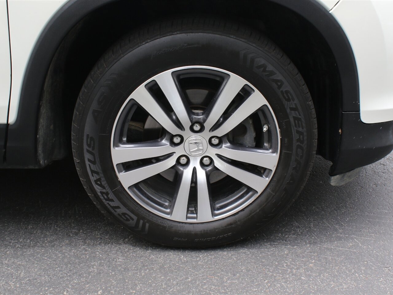 Used 2018 Honda Pilot Elite image 45