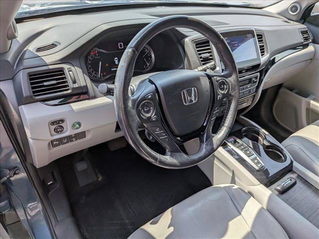 Used 2017 Honda Pilot Elite image 10