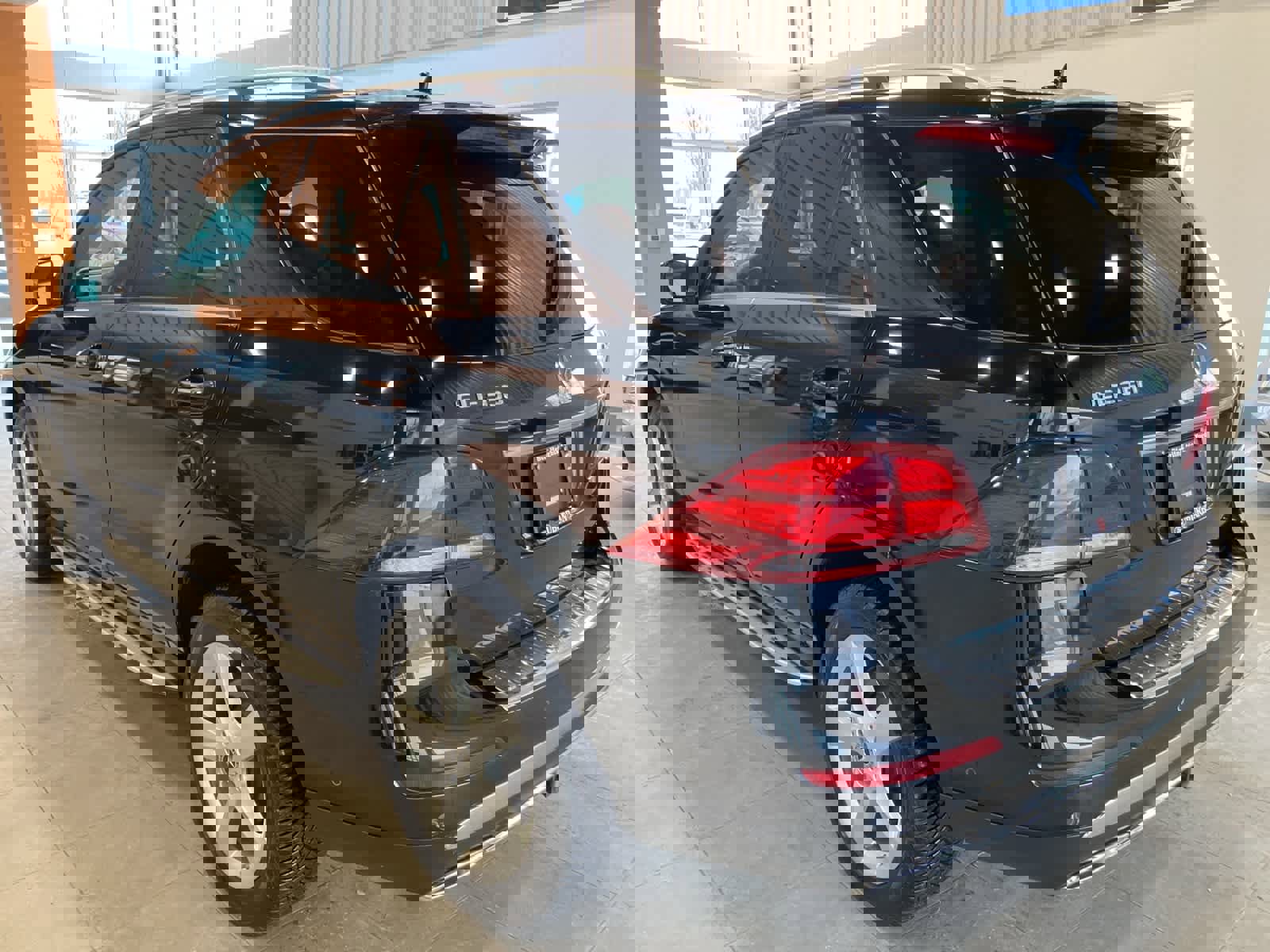 Used 2018 Mercedes-Benz GLE 350 4MATIC image 7