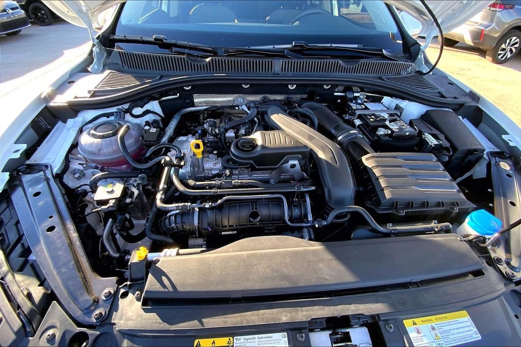 New 2026 Volkswagen Jetta SE FWD image 12