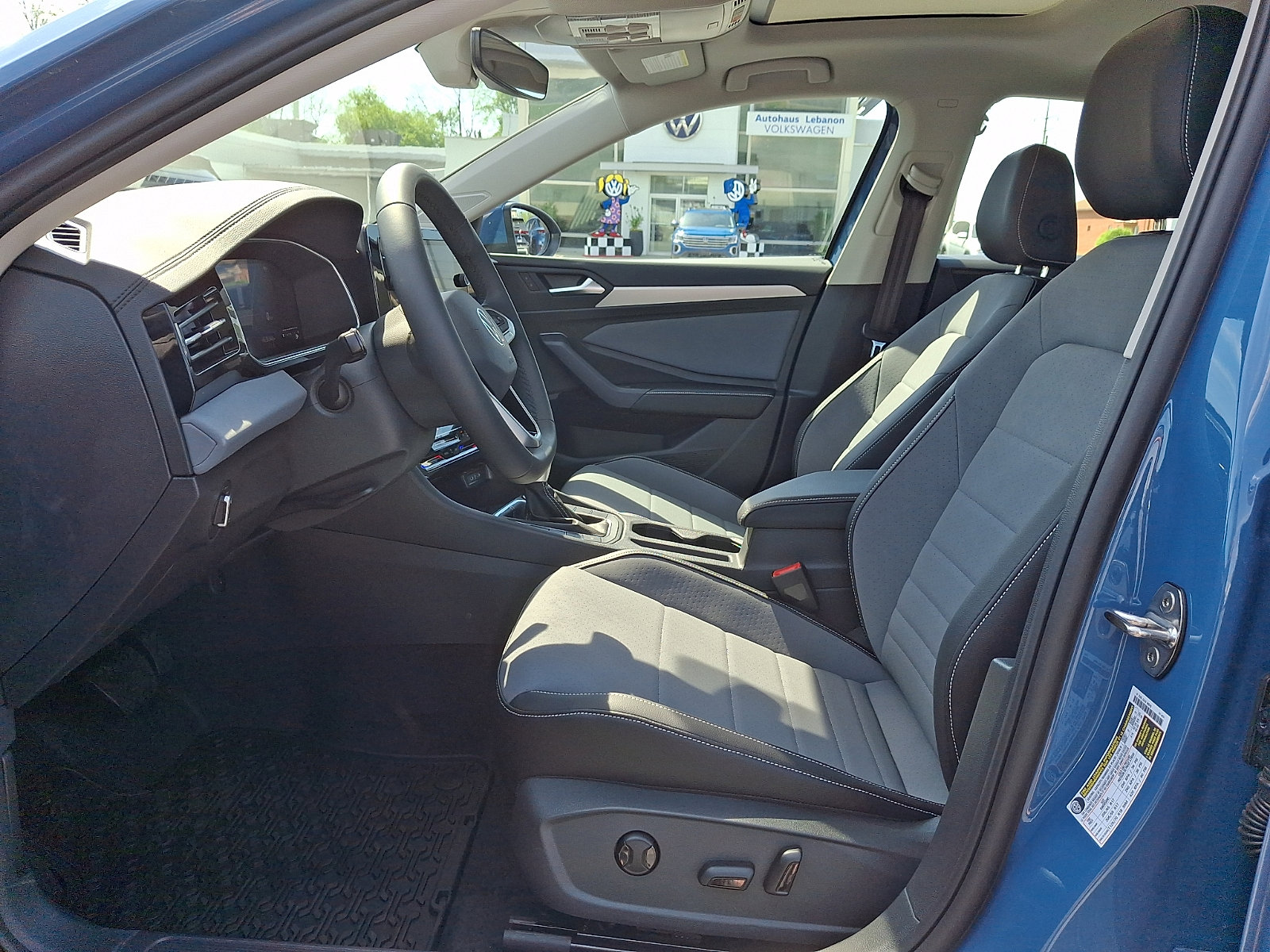 New 2026 Volkswagen Jetta SE FWD image 7