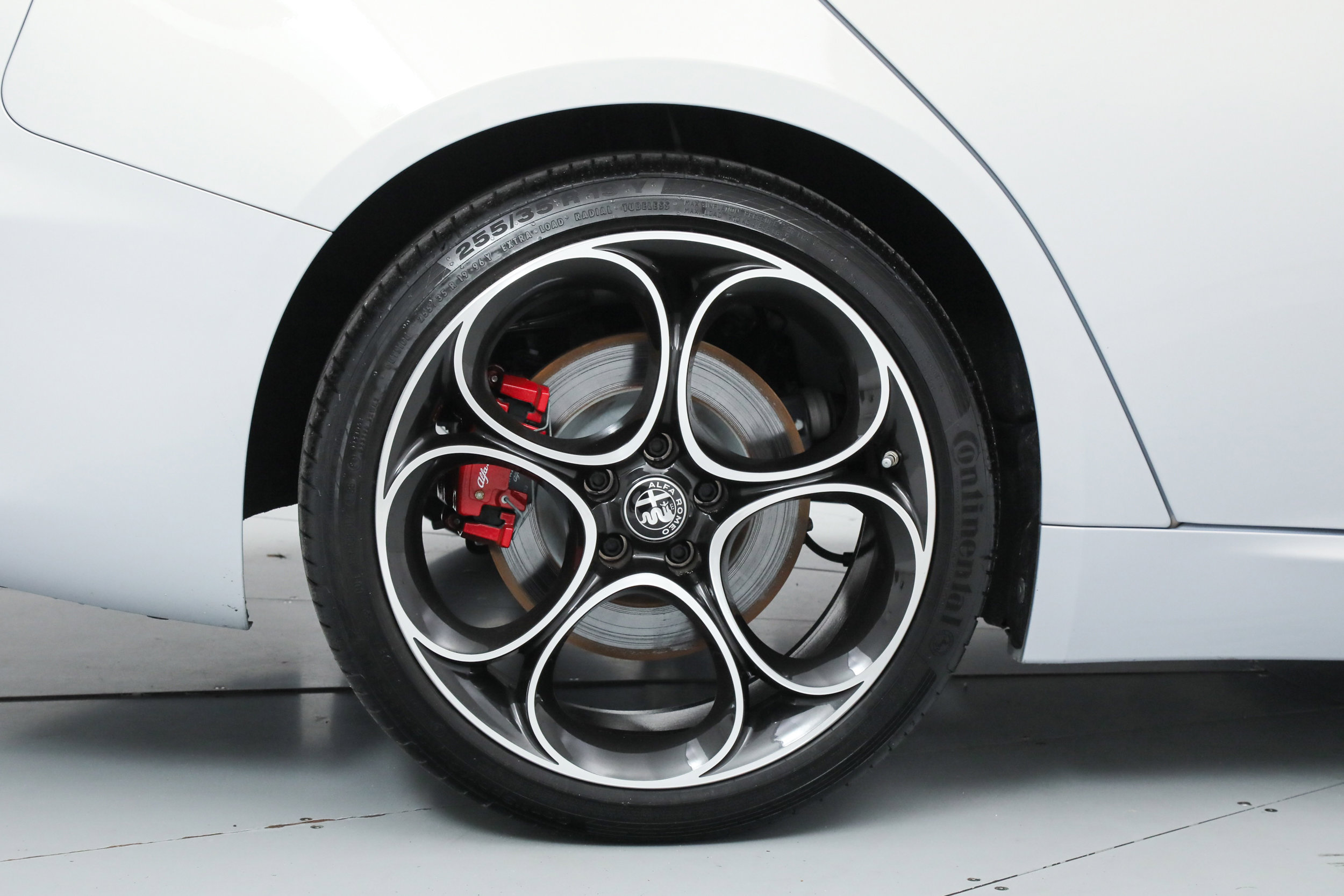 Used 2023 Alfa Romeo Giulia Ti w/ Active Assist Plus Package image 21