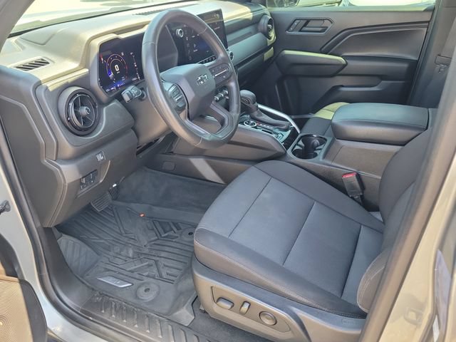 Used 2023 Chevrolet Colorado Trail Boss w/ Technology Package AWD/4WD image 17
