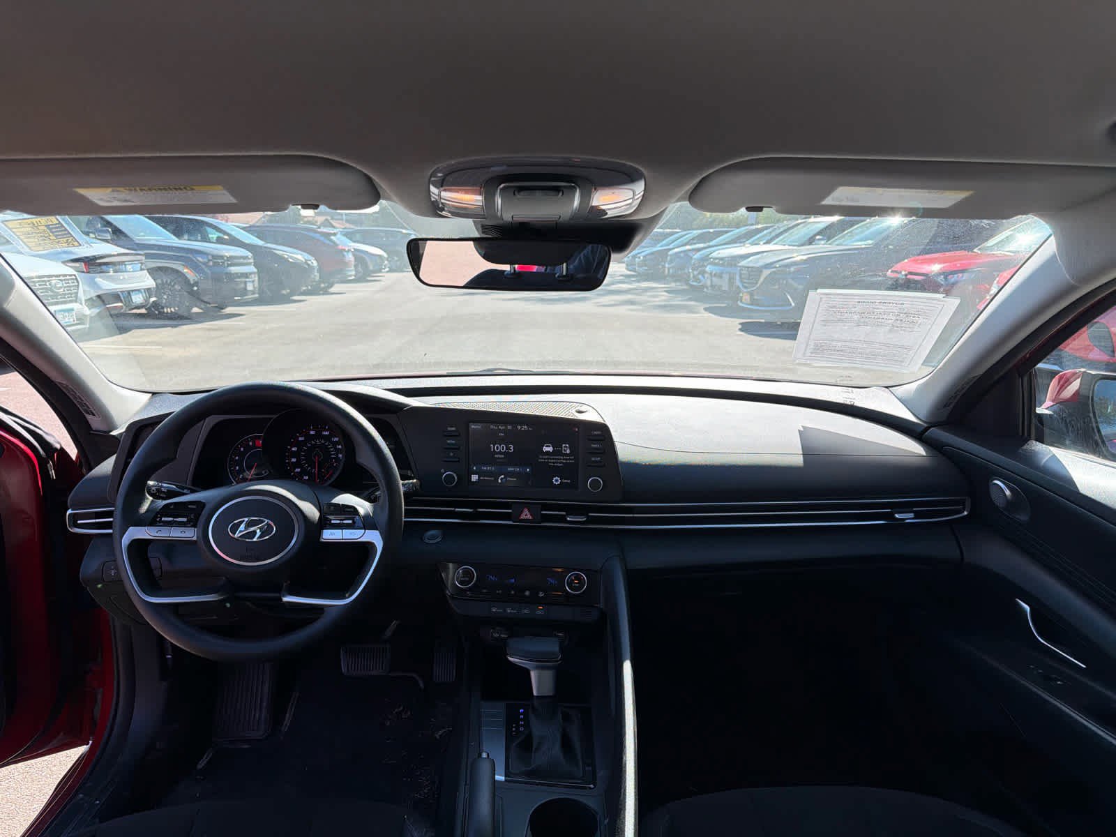 Used 2022 Hyundai Elantra SEL w/ Cargo Package FWD image 7