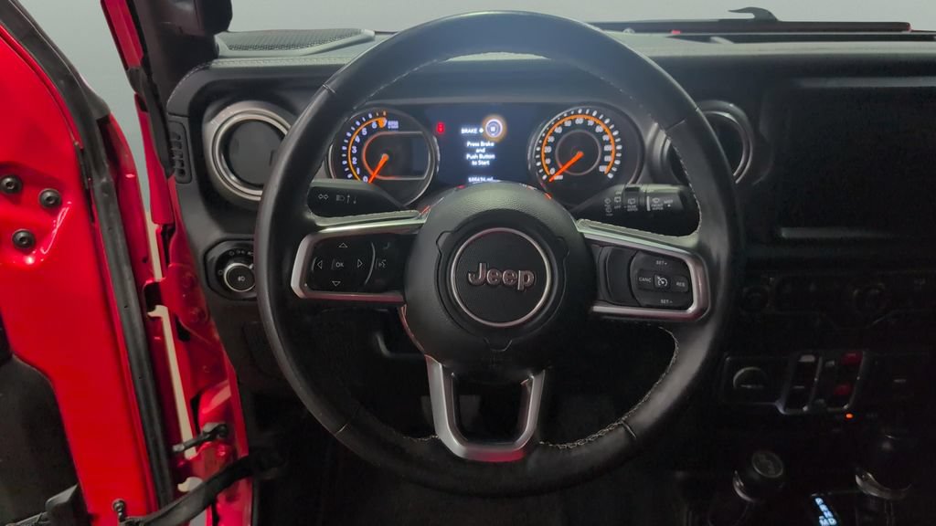 Used 2018 Jeep Wrangler Unlimited Sahara w/ Uconnect 4C Nav & Sound Group AWD/4WD image 9