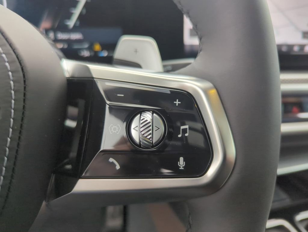 New 2025 BMW 760i xDrive w/ Executive Package image 16