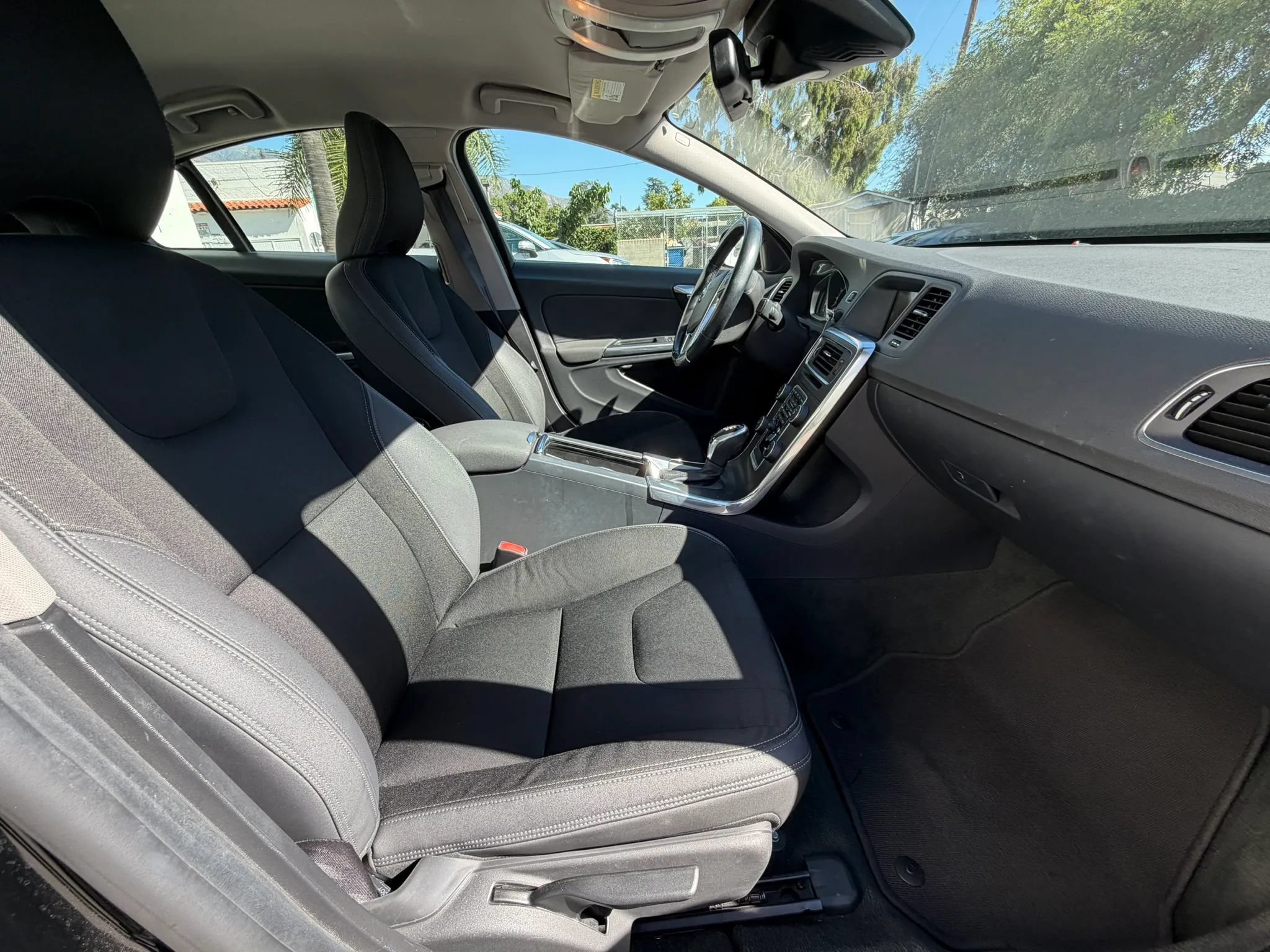 Used 2014 Volvo S60 T5 FWD image 24