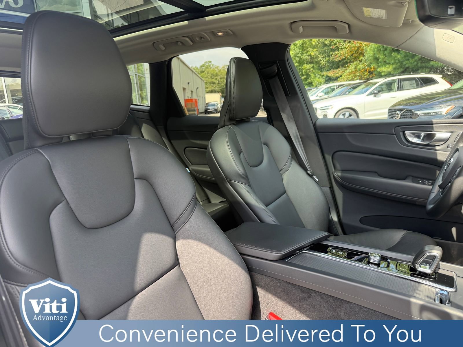 Certified 2024 Volvo XC60 B5 Core image 31