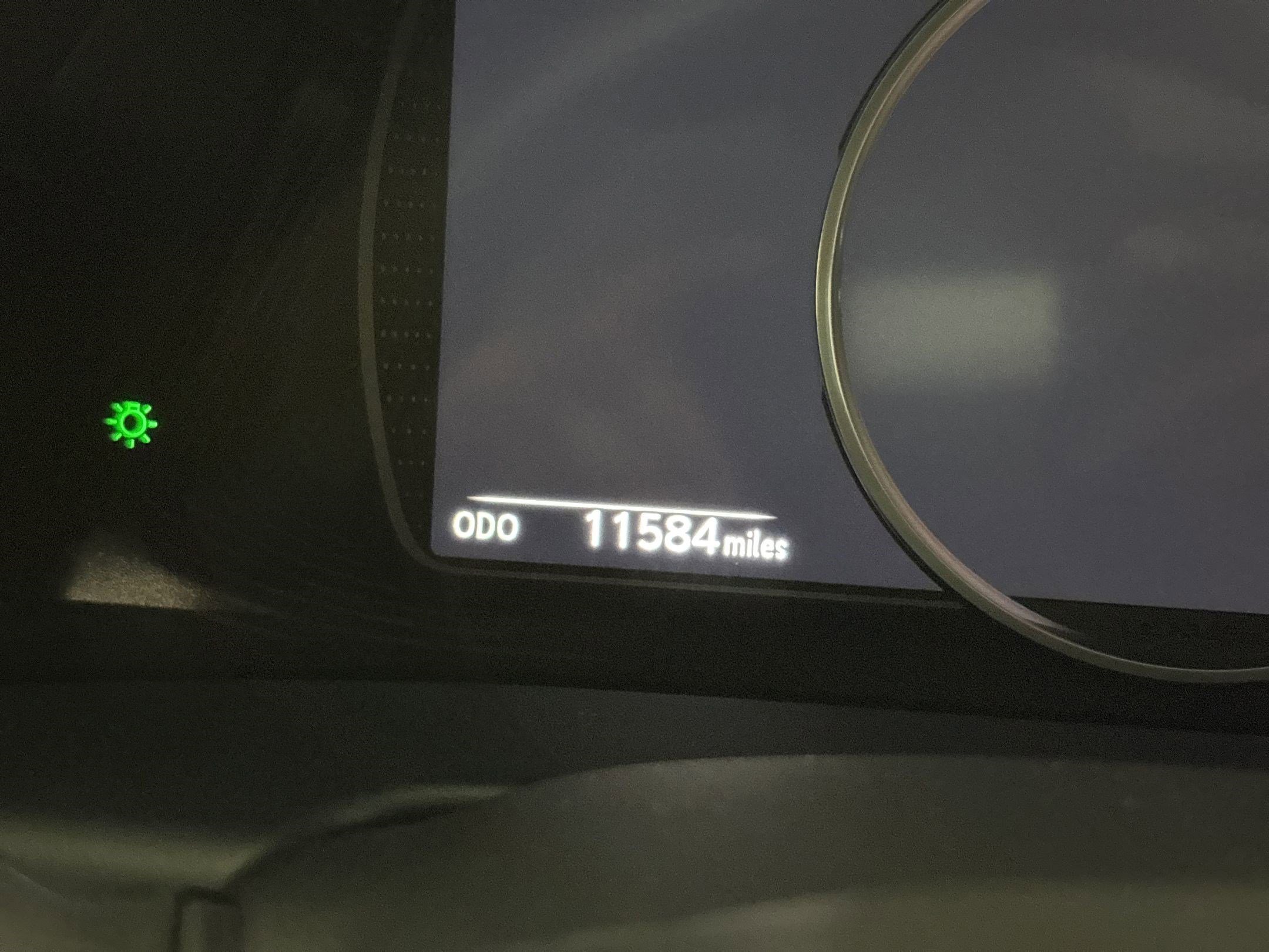 Used 2025 Lexus ES 300h w/ Luxury Package FWD image 20