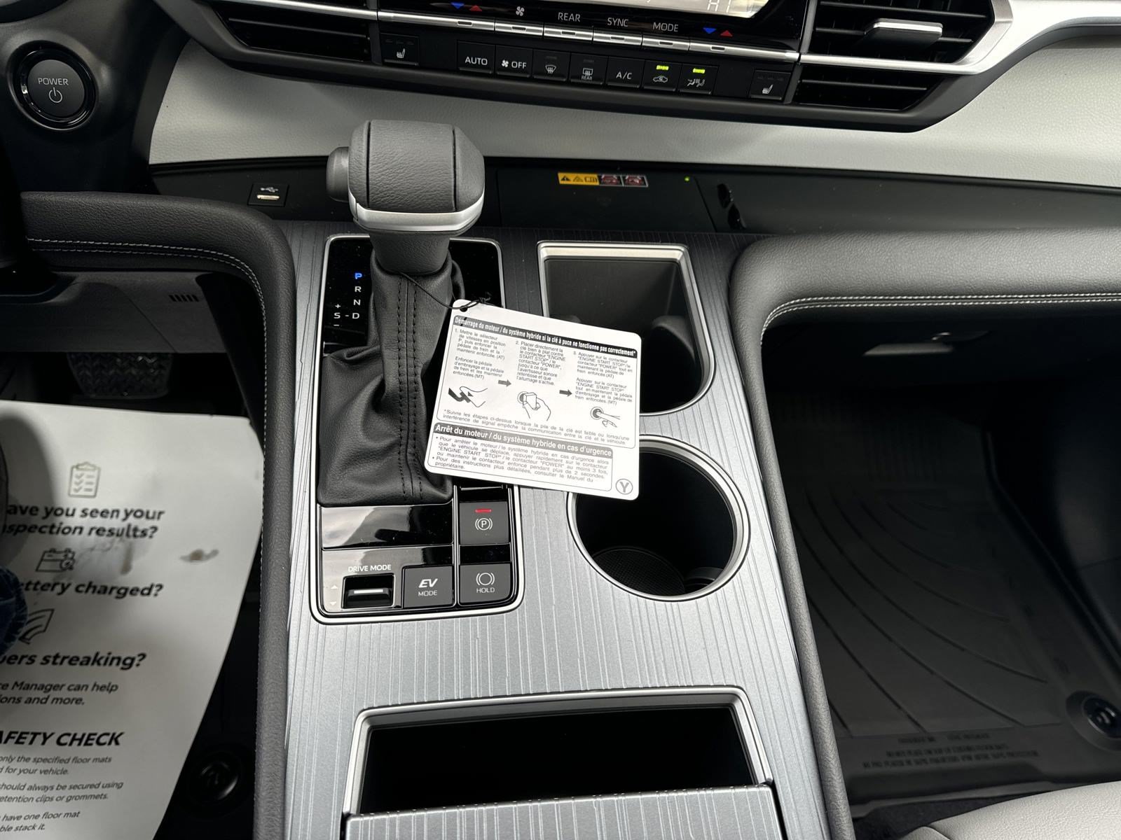New 2025 Toyota Sienna XLE FWD image 21