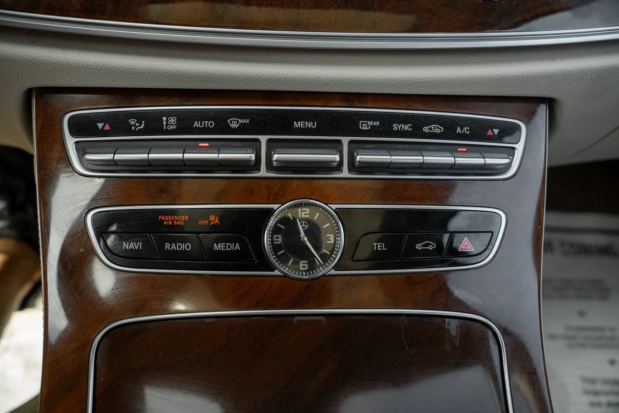 Used 2019 Mercedes-Benz E 450 4MATIC Wagon image 26