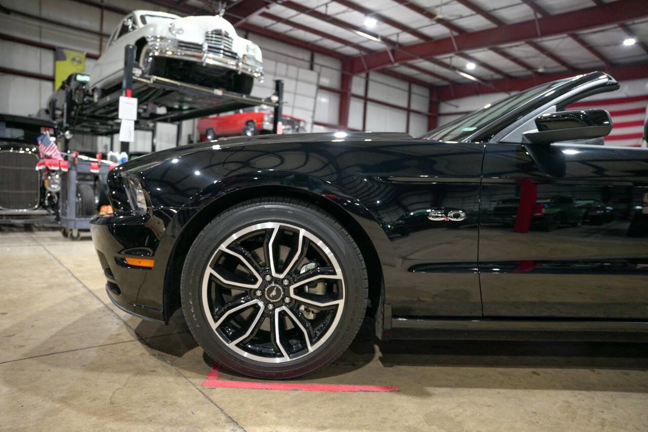 Used 2014 Ford Mustang GT Premium w/ Equipment Group 401A image 3