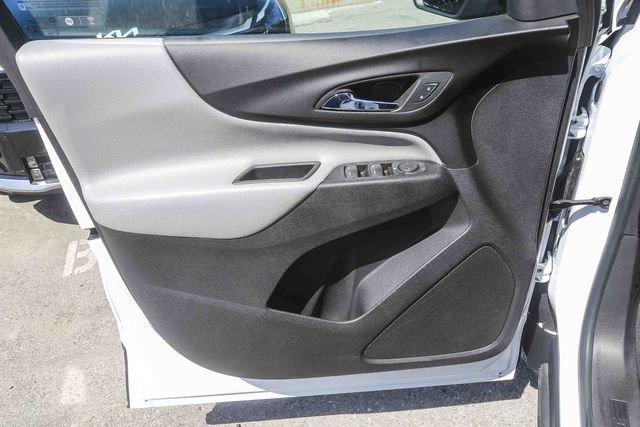 Used 2023 Chevrolet Equinox LS FWD image 21