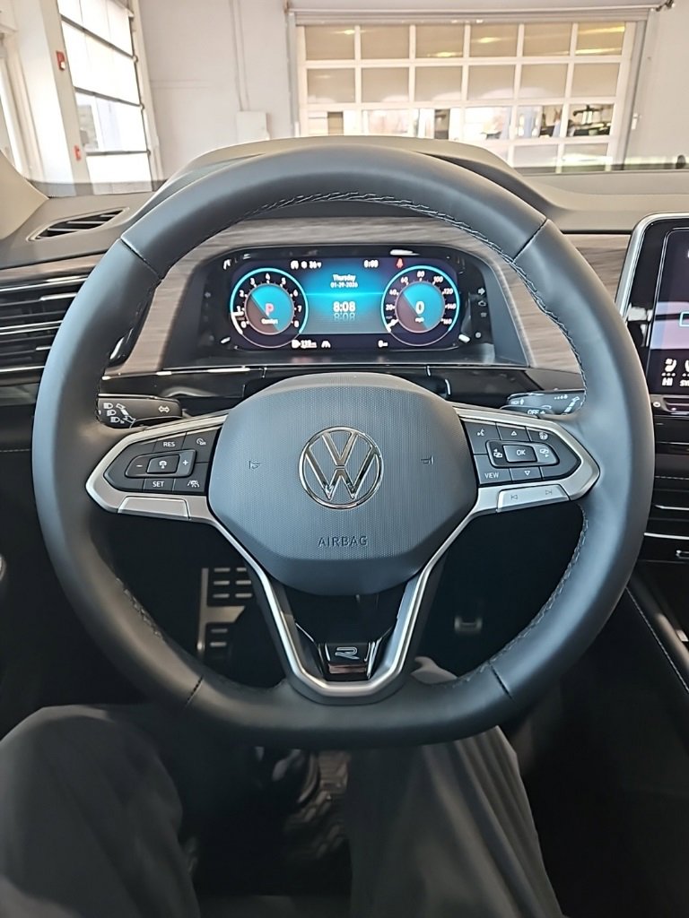 New 2026 Volkswagen Atlas SEL Premium R-Line image 40