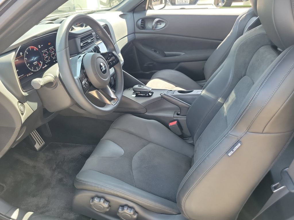 Used 2024 Nissan Z Performance w/ Floor Mat Package RWD image 10